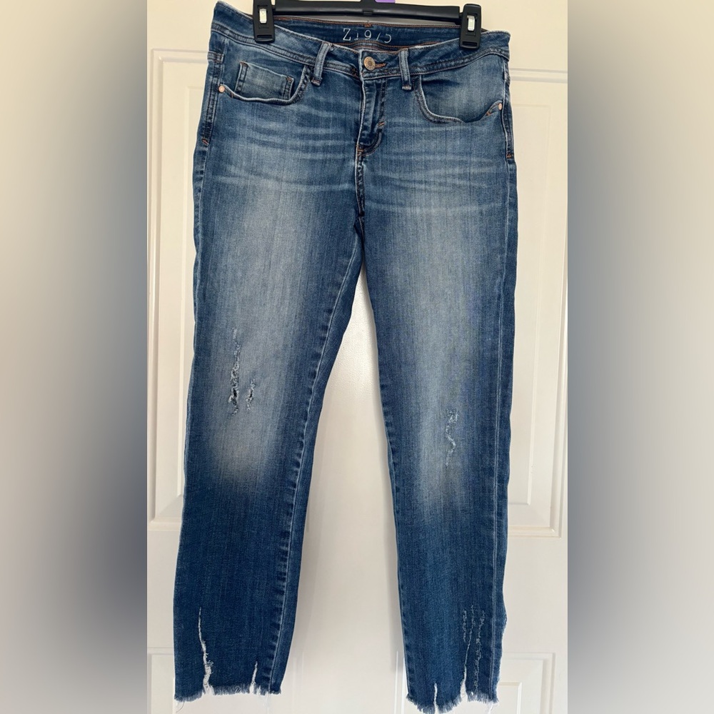 Zara Basic Z1975 Straight -Leg Distressed Blue Jeans size 8